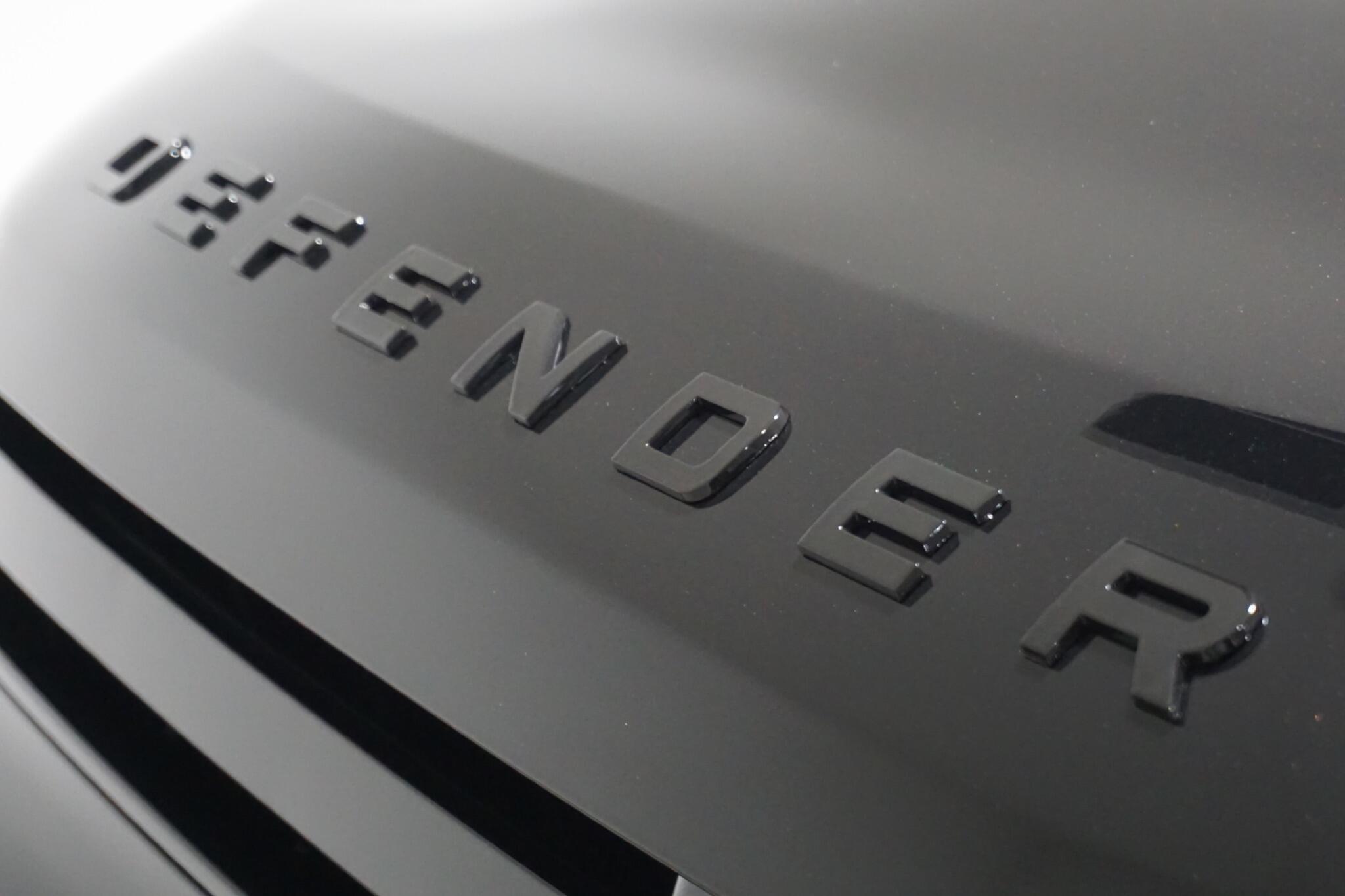 Land Rover Defender 110 3.0 D250 MHEV XS Edition SUV 5dr Diesel Auto 4WD Euro 6 (s/s) (250 ps)